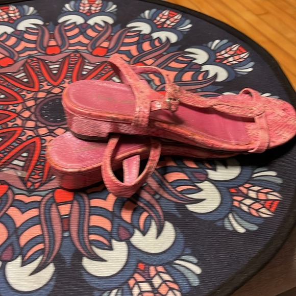 Pink snakeskin sandal - Picture 2 of 2